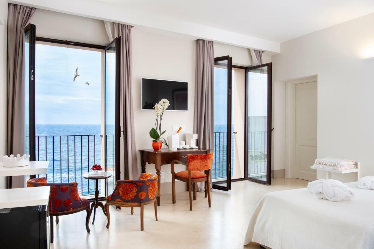 I Bastioni San Domenico - Boutique Hotel غالّيبولي المظهر الخارجي الصورة